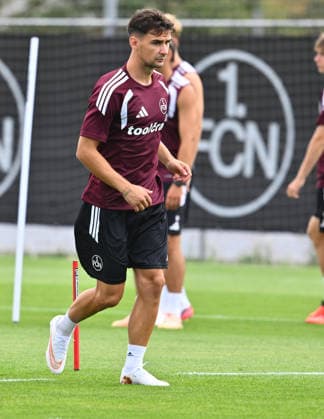 05.08.2026 - Fussball - 2. Fussball - Bundesliga - Saison 2026 2027 - 1. FC Nürnberg Nuernberg FCN ( Club ) - Training - Sportfoto Zink - xwoxzix - Andrea Ceresoli (14, 1. FC Nürnberg FCN )