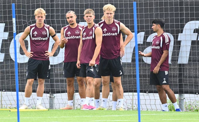05.08.2026 - Fussball - 2. Fussball - Bundesliga - Saison 2026 2027 - 1. FC Nürnberg Nuernberg FCN ( Club ) - Training - Sportfoto Zink - xwoxzix - Tim Janisch (32, 1. FC Nürnberg FCN ) Rafael Lubach (18, 1. FC Nürnberg FCN ) Finn Becker (22, 1. FC Nürnberg FCN ) Piet Scobel (19, 1. FC Nürnberg FCN ) Can Yahya Moustfa (28, 1. FC Nürnberg FCN )