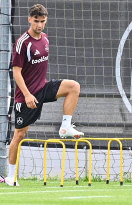 05.08.2026 - Fussball - 2. Fussball - Bundesliga - Saison 2026 2027 - 1. FC Nürnberg Nuernberg FCN ( Club ) - Training - Sportfoto Zink - xwoxzix - Andrea Ceresoli (14, 1. FC Nürnberg FCN )
