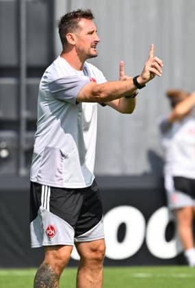05.08.2026 - Fussball - 2. Fussball - Bundesliga - Saison 2026 2027 - 1. FC Nürnberg Nuernberg FCN ( Club ) - Training - Sportfoto Zink - xwoxzix - Miroslav Miro Klose ( Trainer 1. FC Nürnberg FCN ) dirigiert
