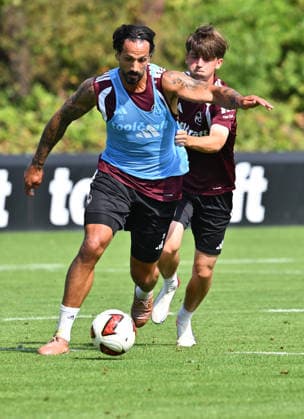 05.08.2026 - Fussball - 2. Fussball - Bundesliga - Saison 2026 2027 - 1. FC Nürnberg Nuernberg FCN ( Club ) - Training - Sportfoto Zink - xwoxzix - Adriano Grimaldi (39, 1. FC Nürnberg FCN ) vor Marc Kornwachs Barjuan (35, 1. FC Nürnberg FCN )