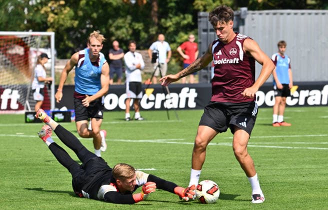 05.08.2026 - Fussball - 2. Fussball - Bundesliga - Saison 2026 2027 - 1. FC Nürnberg Nuernberg FCN ( Club ) - Training - Sportfoto Zink - xwoxzix - Jan Reichert (1, 1. FC Nürnberg FCN ) Javier Fernandez (8, 1. FC Nürnberg FCN )
