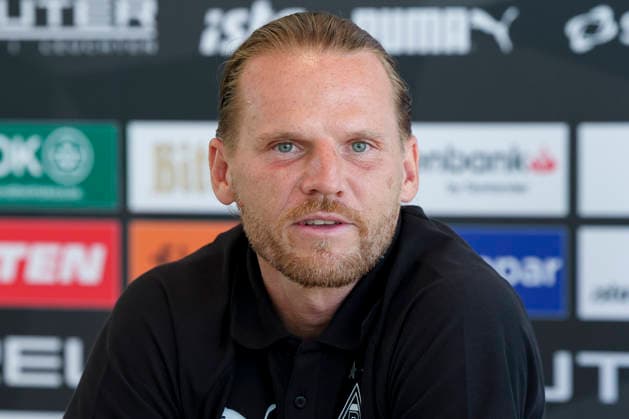 Trainer Eugen Polanski (Borussia Moenchengladbach) beantwortet bei der Pressekonferenz die Fragen der Journalisten waehrend des Trainingslagers von Borussia Moenchengladbach, Stadion Birkenmoos am 05. August 2026 in Rottach-Egern, Deutschland. (Foto von Marco Steinbrenner DeFodi Images) +++ Trainer Eugen Polanski (Borussia Moenchengladbach) answers journalists™ questions at the press conference, PK, Pressekonferenz during the Borussia Moenchengladbach Training camp at Stadion Birkenmoos on August 5, 2026 in Rottach-Egern, Germany. (Photo by Marco Steinbrenner DeFodi Images) (Photo by Marco Steinbrenner DeFodi Images) -
