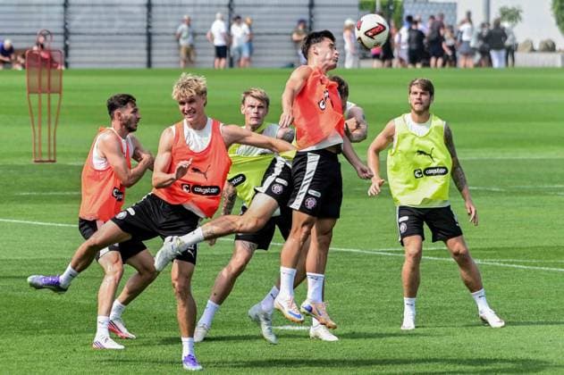 Sam Klein Arkadiusz Pyrka Nemeth David ( Pauli ) Deutschland , Hamburg , Trainingsgelände an der Kollaustrasse , Fussball , 2. Bundesliga , FC St Pauli