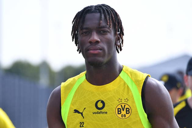 Fußball 1. Bundesliga Training Borussia Dortmund am 05.08.2026 auf dem Trainingsgelände Hohenbuschei in Dortmund Joane Gadou ( Dortmund )