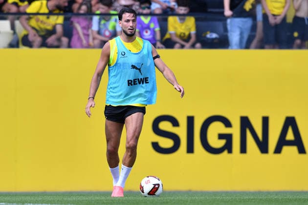 Fußball 1. Bundesliga Training Borussia Dortmund am 05.08.2026 auf dem Trainingsgelände Hohenbuschei in Dortmund Ramy Bensebaini ( Dortmund )