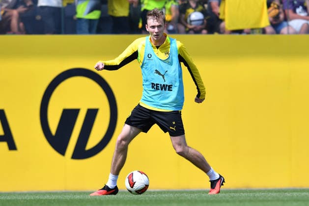 Fußball 1. Bundesliga Training Borussia Dortmund am 05.08.2026 auf dem Trainingsgelände Hohenbuschei in Dortmund Maximilian Beier ( Dortmund )