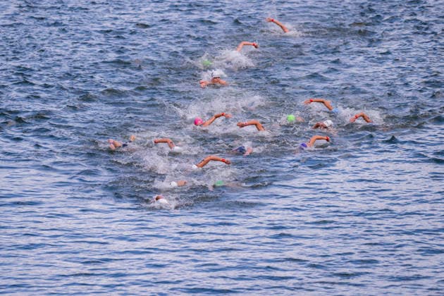 France, Paris, Centre Aquatique Olympique Metropole du Grand Paris, 05.08.2026, European Aquatics Championships Artistic Swimming, Day 6, 5km Womans Open Water, Race Action during the first rounds of the 5km race, Photo by Eibner Pressefoto Tino Henschel European Aquatics Championships Artistic Swimming, Day 6, 5km Womans Open Water Paris Copyright: xEibnerxPressefotox