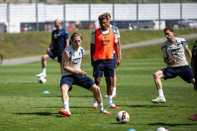 Patrick Wimmer, (TSG Hoffenheim, 08) im Spiel 3 gegen 4 Spieler, Mitte TSG Hoffenheim, Fussball, Trainingslager, Saison Vorbereitung, Saison 2026 2027, GER, 05.08.2026, Eibner-Pressefoto Andreas Ulmer TSG Hoffenheim, Fussball, Trainingslager, Saison Vorbereitung, Saison 2026 2027, GER, 05.08.2026, Copyright: xEibner-Pressefoto AndreasxUlmerx EP_AUR