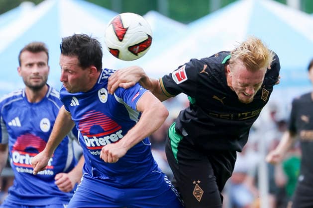 Isac Lidberg (Borussia Moenchengladbach) erzielt mit diesem Kopfball das Tor zum 0:2 waehrend des Freundschaftsspiels zwischen dem FC Rottach-Egern und Borussia Moenchengladbach, Stadion Birkenmoos am 05. August 2026 in Rottach-Egern, Deutschland. (Foto von Marco Steinbrenner DeFodi Images) +++ Isac Lidberg (Borussia Moenchengladbach) scores the goal to make it 0 2 with this header during the Friendly match between FC Rottach-Egern and Borussia Moenchengladbach at Stadion Birkenmoos on August 5, 2026 in Rottach-Egern, Germany. (Photo by Marco Steinbrenner DeFodi Images) (Photo by Marco Steinbrenner DeFodi Images) -