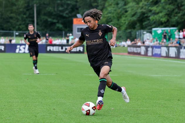 Wael Mohya (Borussia Moenchengladbach kontrolliert den Ball waehrend des Freundschaftsspiels zwischen dem FC Rottach-Egern und Borussia Moenchengladbach, Stadion Birkenmoos am 05. August 2026 in Rottach-Egern, Deutschland. (Foto von Marco Steinbrenner DeFodi Images) +++ Wael Mohya (Borussia Moenchengladbach controls the ball during the Friendly match between FC Rottach-Egern and Borussia Moenchengladbach at Stadion Birkenmoos on August 5, 2026 in Rottach-Egern, Germany. (Photo by Marco Steinbrenner DeFodi Images) (Photo by Marco Steinbrenner DeFodi Images) -