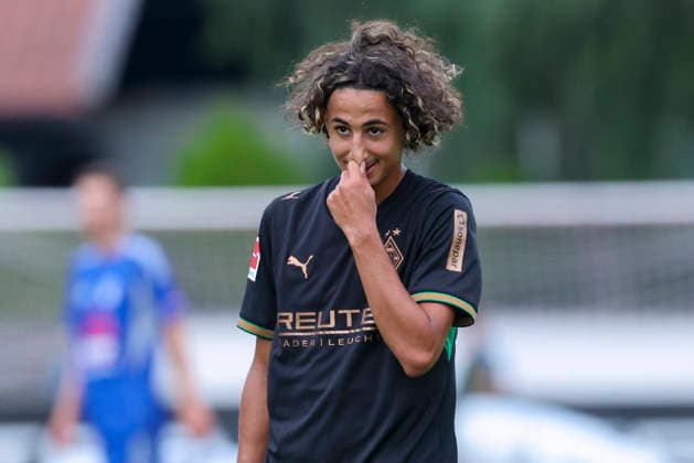 Wael Mohya (Borussia Moenchengladbach lacht waehrend des Freundschaftsspiels zwischen dem FC Rottach-Egern und Borussia Moenchengladbach, Stadion Birkenmoos am 05. August 2026 in Rottach-Egern, Deutschland. (Foto von Marco Steinbrenner DeFodi Images) +++ Wael Mohya (Borussia Moenchengladbach smiles during the Friendly match between FC Rottach-Egern and Borussia Moenchengladbach at Stadion Birkenmoos on August 5, 2026 in Rottach-Egern, Germany. (Photo by Marco Steinbrenner DeFodi Images) (Photo by Marco Steinbrenner DeFodi Images) -