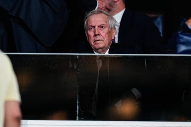 Fenerbahce SK v Sturm Graz - UEFA Champions League 2026 27 Third Qualifying Round First Leg Fenerbahce president Aziz Yildirim looks on during the UEFA Champions League 2026 27 third qualifying round first leg match between Fenerbahce SK and Sturm Graz at Fenerbahce Sükrü Saracoglu Spor Kompleksi on August 05, 2026 in Istanbul, Turkey. Istanbul Fenerbahce Sükrü Saracoglu Spor Kompleksi Istanbul Turkey Copyright: xxYagizxGurtugx