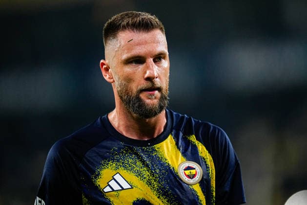 Fenerbahce SK v Sturm Graz - UEFA Champions League 2026 27 Third Qualifying Round First Leg Milan Skriniar of Fenerbahce looks on during the UEFA Champions League 2026 27 third qualifying round first leg match between Fenerbahce SK and Sturm Graz at Fenerbahce Sükrü Saracoglu Spor Kompleksi on August 05, 2026 in Istanbul, Turkey. Istanbul Fenerbahce Sükrü Saracoglu Spor Kompleksi Istanbul Turkey Copyright: xxYagizxGurtugx