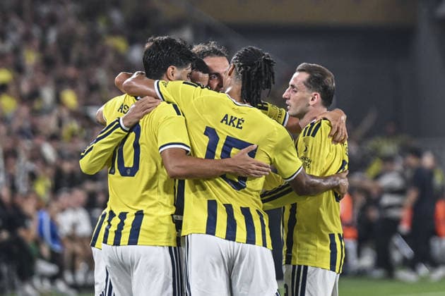 Fenerbahce v Sturm Graz - UEFA Champions League ISTANBUL, TURKIYE - AUGUST 5: Players of Fenerbahce celebrate after a goal during UEFA Champions League third qualifying round the first leg match between Fenerbahce and Sturm Graz at Chobani Stadium in Istanbul, Turkiye on August 5, 2026. Fatma Nur Arslan Anadolu Istanbul Turkey. Editorial use only. Please get in touch for any other usage.  Copyright: x2026xAnadoluxFatmaxNurxArslanx