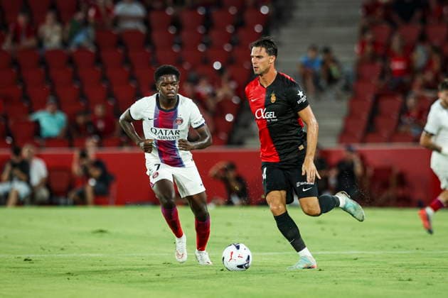 Martin Valjent (RCD Mallorca) controls the ball during the during the pre-season friendly match between RCD Mallorca and Paris Saint-Germain at Estadi Son Moix on August 5, 2026 in Palma de Mallorca, Spain. (Photo by Xavi Bonilla DeFodi Images) -