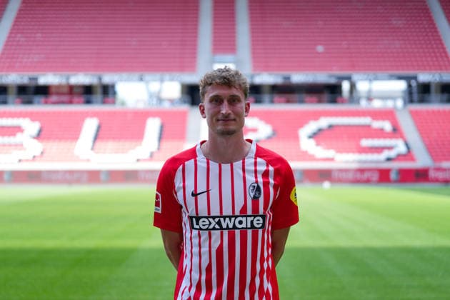 Patrick Osterhage (SC Freiburg, 06); SC Freiburg; 1.BL, Bundesliga, Porträttermin 2026 2027 Freiburg Europa-Park Stadion Baden-Wuerttemberg Deutschland Copyright: AA_STEINSIEK.CH