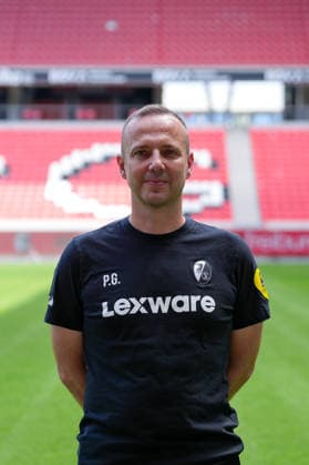 Patrik Grolimund (SC Freiburg, Co-Trainer); SC Freiburg; 1.BL, Bundesliga, Porträttermin 2026 2027 Freiburg Europa-Park Stadion Baden-Wuerttemberg Deutschland Copyright: AA_STEINSIEK.CH