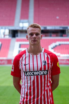 Philipp Lienhart (SC Freiburg, 03); SC Freiburg; 1.BL, Bundesliga, Porträttermin 2026 2027 Freiburg Europa-Park Stadion Baden-Wuerttemberg Deutschland Copyright: AA_STEINSIEK.CH
