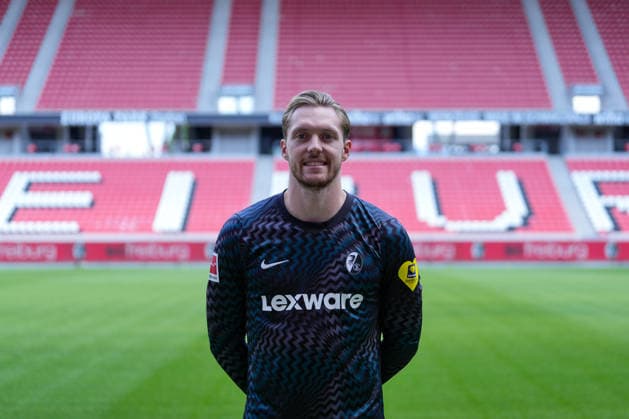 Florian Müller Florian Mueller (SC Freiburg, 21); SC Freiburg; 1.BL, Bundesliga, Porträttermin 2026 2027 Freiburg Europa-Park Stadion Baden-Wuerttemberg Deutschland Copyright: AA_STEINSIEK.CH
