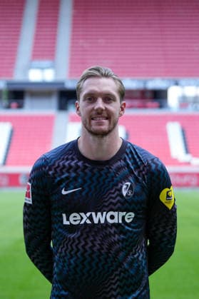 Florian Müller Florian Mueller (SC Freiburg, 21); SC Freiburg; 1.BL, Bundesliga, Porträttermin 2026 2027 Freiburg Europa-Park Stadion Baden-Wuerttemberg Deutschland Copyright: AA_STEINSIEK.CH