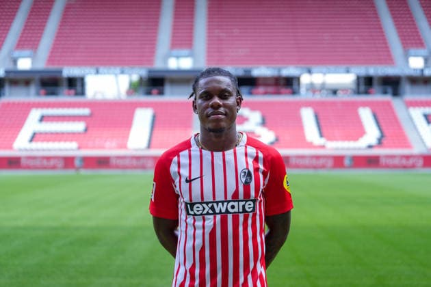 Cyriaque Irie (SC Freiburg, 22); SC Freiburg; 1.BL, Bundesliga, Porträttermin 2026 2027 Freiburg Europa-Park Stadion Baden-Wuerttemberg Deutschland Copyright: AA_STEINSIEK.CH