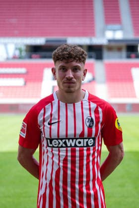 Philipp Treu (SC Freiburg, 29); SC Freiburg; 1.BL, Bundesliga, Porträttermin 2026 2027 Freiburg Europa-Park Stadion Baden-Wuerttemberg Deutschland Copyright: AA_STEINSIEK.CH
