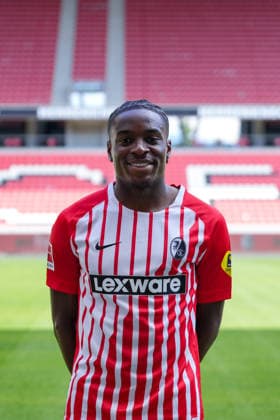 Bruno Ogbus (SC Freiburg, 43); SC Freiburg; 1.BL, Bundesliga, Porträttermin 2026 2027 Freiburg Europa-Park Stadion Baden-Wuerttemberg Deutschland Copyright: AA_STEINSIEK.CH