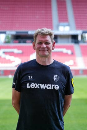 Torge Schwarz (SC Freiburg, Physiotherapeut); SC Freiburg; 1.BL, Bundesliga, Porträttermin 2026 2027 Freiburg Europa-Park Stadion Baden-Wuerttemberg Deutschland Copyright: AA_STEINSIEK.CH