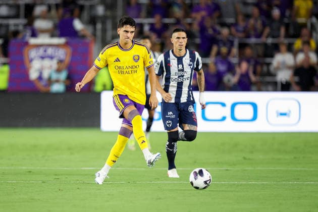 August 5, 2026, Orlando, Florida, USA: Orlando City SC midfielder EDUARD ATUESTA (20) kicks off a weather delayed match against Monterrey. Orlando City SC hosted C.F. Monterrey in phase one of Leagues Cup 2026 at Inter.Co Stadium in Orlando, FL. Orlando USA - ZUMAm299 20260805_znp_m299_011 Copyright: xTaylorxMcFeex