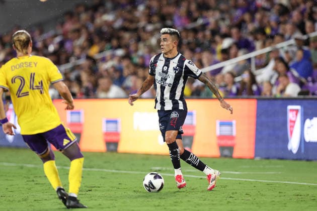 August 5, 2026, Orlando, Florida, USA: Monterrey defender LUIS REYES (21) passes the balls during a match against Orlando City SC. Orlando City SC hosted C.F. Monterrey in phase one of Leagues Cup 2026 at Inter.Co Stadium in Orlando, FL. Leagues Cup 2026: Monterrey Vs Orlando City SC  - ZUMAm299 20260805_znp_m299_005 Copyright: xTaylorxMcFeex