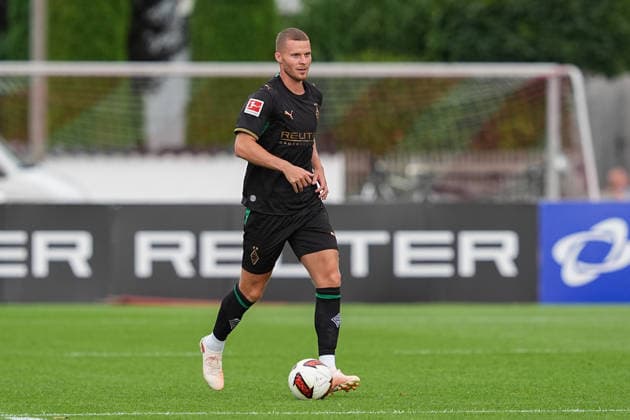 05.08.2026, xydrx, Fußball, Testspiel, FC Rottach-Egern - Borussia Mönchengladbach, Saison 2026 2027, Stadion am Birkenmoos: Nico Elvedi (Borussia Moenchengladbach, 30) DFB regulations prohibit any use of photographs as image sequences and or quasi-video. Copyright: HMBxMedia YannisxDreimann