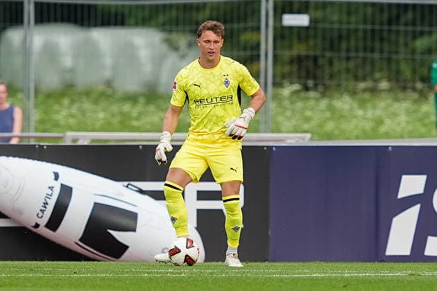 05.08.2026, xydrx, Fußball, Testspiel, FC Rottach-Egern - Borussia Mönchengladbach, Saison 2026 2027, Stadion am Birkenmoos: Jan Olschowsky (Borussia Moenchengladbach, 23) DFB regulations prohibit any use of photographs as image sequences and or quasi-video. Copyright: HMBxMedia YannisxDreimann