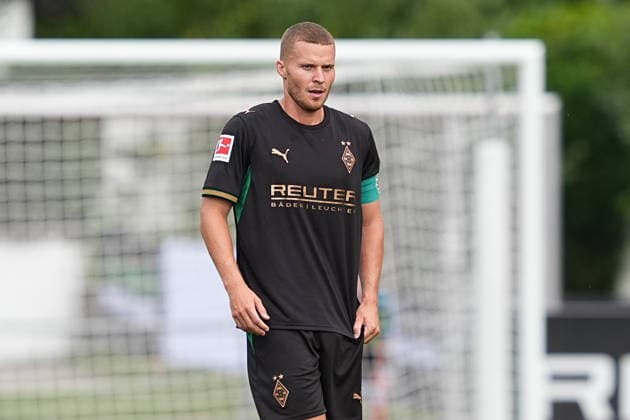 05.08.2026, xydrx, Fußball, Testspiel, FC Rottach-Egern - Borussia Mönchengladbach, Saison 2026 2027, Stadion am Birkenmoos: Nico Elvedi (Borussia Moenchengladbach, 30) DFB regulations prohibit any use of photographs as image sequences and or quasi-video. Copyright: HMBxMedia YannisxDreimann
