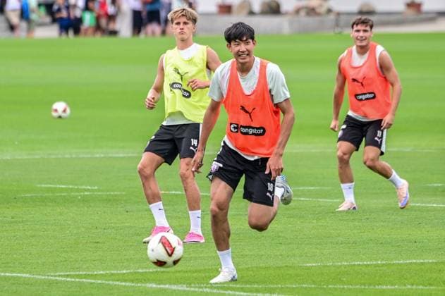 Ahlstrand Erik Taichi Hara ( Pauli ) Deutschland , Hamburg , Trainingsgelände an der Kollaustrasse , Fussball , 2. Bundesliga , FC St Pauli