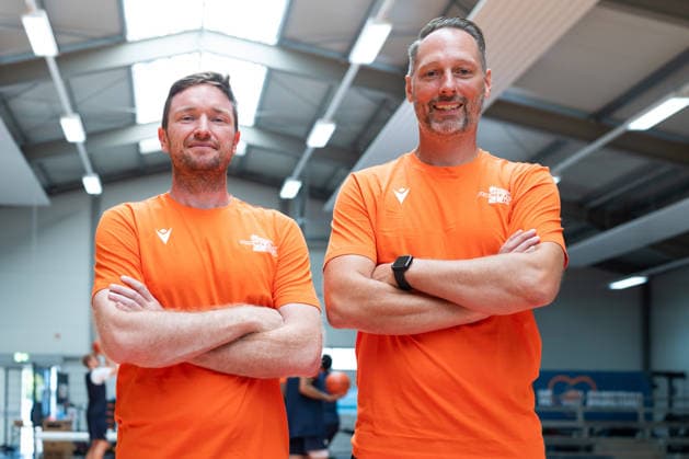 easycredit BBL Basketball Bundesliga 2026 2027 Medientraining Science City Jena am 06.08.2026 Das neue Trainerteam v.li. Co Trainer Patrick Carney und Cheftrainer Steven Esterkamp Sparkassen Arena