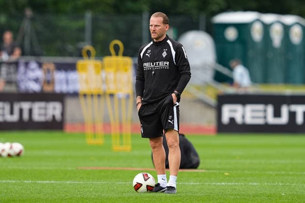06.08.2026, xydrx, Fußball, Trainingslager, Borussia Mönchengladbach, Saison 2026 2027, Stadion am Birkenmoos: Eugen Polanski (Cheftrainer Borussia Moenchengladbach) DFB regulations prohibit any use of photographs as image sequences and or quasi-video. Copyright: HMBxMedia YannisxDreimann