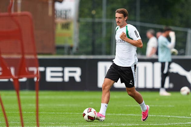 06.08.2026, xydrx, Fußball, Trainingslager, Borussia Mönchengladbach, Saison 2026 2027, Stadion am Birkenmoos: Florian Neuhaus (Borussia Moenchengladbach, 10) DFB regulations prohibit any use of photographs as image sequences and or quasi-video. Copyright: HMBxMedia YannisxDreimann