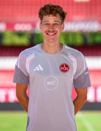 04.08.2026 - 1. FC Nürnberg FCN ( Club Clubfrauen ) - 1. Frauen Fussball Bundesliga BL - Saison 2026 2027 - Fototermin Porträttermin Vorstellung Präsentation Pressetermin - - xwoxzix - Einzelbild Einzelfoto Portrait Porträt Kopfbild - Dr. Andreas Kopf ( Mannschaftsarzt 1. FC Nürnberg FCN )