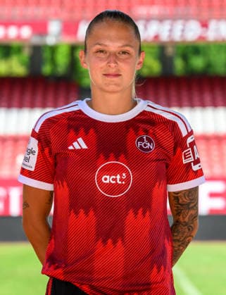 04.08.2026 - 1. FC Nürnberg FCN ( Club Clubfrauen ) - 1. Frauen Fussball Bundesliga BL - Saison 2026 2027 - Fototermin Porträttermin Vorstellung Präsentation Pressetermin - - xwoxzix - Einzelbild Einzelfoto Portrait Porträt Kopfbild - Fany Proniez (3, 1. FC Nürnberg FCN )
