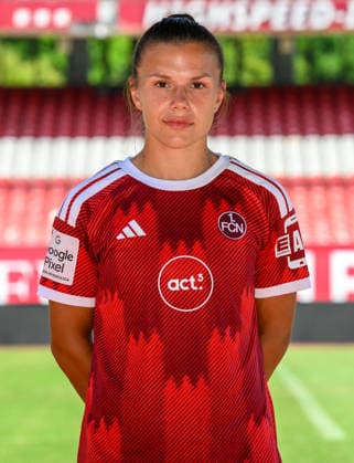 04.08.2026 - 1. FC Nürnberg FCN ( Club Clubfrauen ) - 1. Frauen Fussball Bundesliga BL - Saison 2026 2027 - Fototermin Porträttermin Vorstellung Präsentation Pressetermin - - xwoxzix - Einzelbild Einzelfoto Portrait Porträt Kopfbild - Alexsandra Lobanova (4, 1. FC Nürnberg FCN )