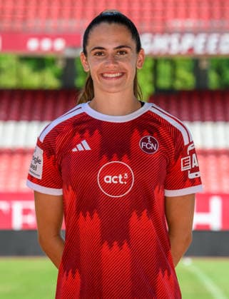 04.08.2026 - 1. FC Nürnberg FCN ( Club Clubfrauen ) - 1. Frauen Fussball Bundesliga BL - Saison 2026 2027 - Fototermin Porträttermin Vorstellung Präsentation Pressetermin - - xwoxzix - Einzelbild Einzelfoto Portrait Porträt Kopfbild - Marie Bleil (17, 1. FC Nürnberg FCN )