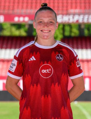 04.08.2026 - 1. FC Nürnberg FCN ( Club Clubfrauen ) - 1. Frauen Fussball Bundesliga BL - Saison 2026 2027 - Fototermin Porträttermin Vorstellung Präsentation Pressetermin - - xwoxzix - Einzelbild Einzelfoto Portrait Porträt Kopfbild - Franziska Mai (18, 1. FC Nürnberg FCN )