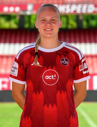 04.08.2026 - 1. FC Nürnberg FCN ( Club Clubfrauen ) - 1. Frauen Fussball Bundesliga BL - Saison 2026 2027 - Fototermin Porträttermin Vorstellung Präsentation Pressetermin - - xwoxzix - Einzelbild Einzelfoto Portrait Porträt Kopfbild - Keira Bednorz (21, 1. FC Nürnberg FCN )