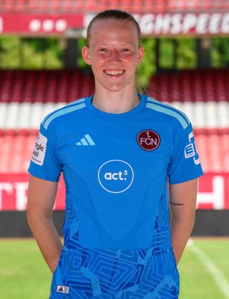 04.08.2026 - 1. FC Nürnberg FCN ( Club Clubfrauen ) - 1. Frauen Fussball Bundesliga BL - Saison 2026 2027 - Fototermin Porträttermin Vorstellung Präsentation Pressetermin - - xwoxzix - Einzelbild Einzelfoto Portrait Porträt Kopfbild - Rebecca Adamczyk (33, 1. FC Nürnberg FCN )