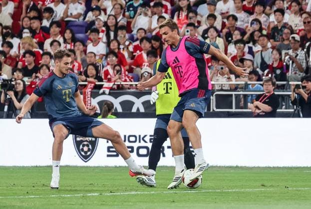 HKG, Abschlusstraining spielerisch, Joao Palhinha (Bayern Muenchen 16)und Co.., Training FC Bayern Muenchen in Kowloon, Hong Kong am 06. 08.2026, Saison 2026-27, Training FC Bayern Muenchen in Kowloon, Hong Kong am 06. 08.2026, Saison 2026-27 Hong Kong Copyright: xEibner-Pressefotox EP_JNL