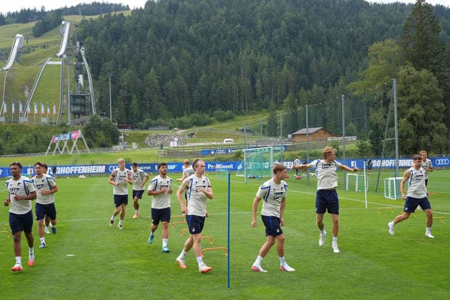 06.08.2026, Stadion Seefeld, Seefeld, Trainingslager TSG Hoffenheim in Seefeld 2026 , Die Hoffenheimer Mannschaft trainiert in Seefeld. (Photo by Hasan Bratic DeFodi Images) -