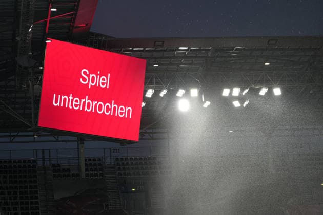 Fussball: Österreich: UEFA Europa League Qualifikation 2026 2027 - 3. Runde, 06.08.2026 - FC Red Bull Salzburg (RB, Österreich) vs. Pafos FC (Zypern) - Red Bull Arena (Wals-Siezenheim, Österreich); mögliche Spielabsage - Regen, Sturm, Gewitterwarnung Copyright: xLukasxBierederx