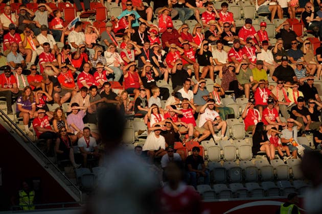 Thun, Switzerland - August 06: Fans of FC Thun during the Game during the UEFA Europa League Qualification match between FC Thun and Vikingur Reykjavik at VISANA Stadion on August 06, 2026 in Thun, Switzerland. Copyright: xKjetilxWaberx xSPPx Sportspressphoto_SPR201552