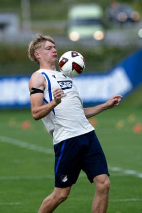 Nathan De Cat, (TSG Hoffenheim, 17) kann es schon ganz gut, TSG Hoffenheim, Fussball, Trainingslager, Saison Vorbereitung, Saison 2026 2027, GER, 06.08.2026, Eibner-Pressefoto Andreas Ulmer TSG Hoffenheim, Fussball, Trainingslager, Saison Vorbereitung, Saison 2026 2027, GER, 06.08.2026, Copyright: xEibner-Pressefoto AndreasxUlmerx EP_AUR